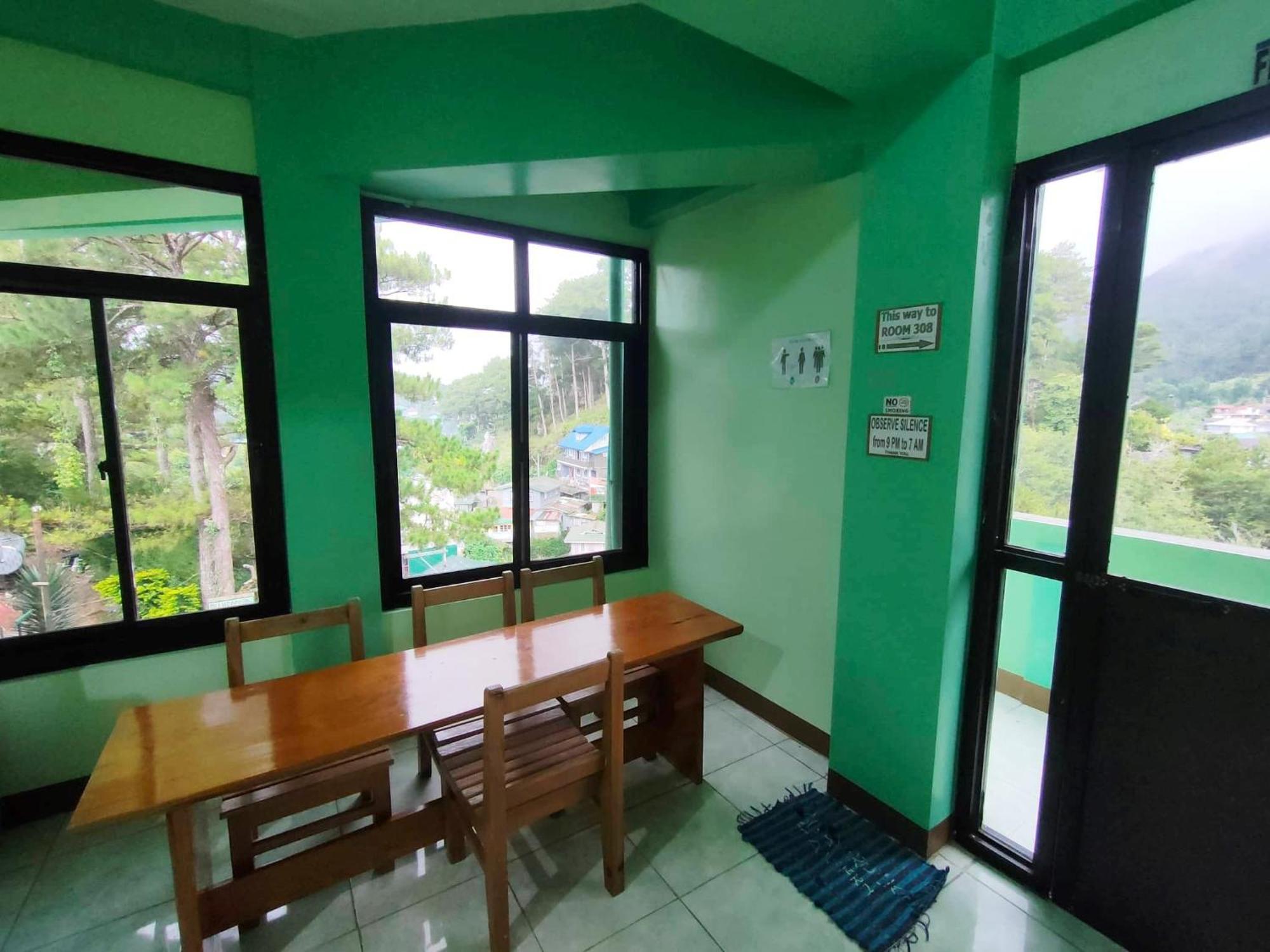 Shamrock Tavern Sagada Extérieur photo